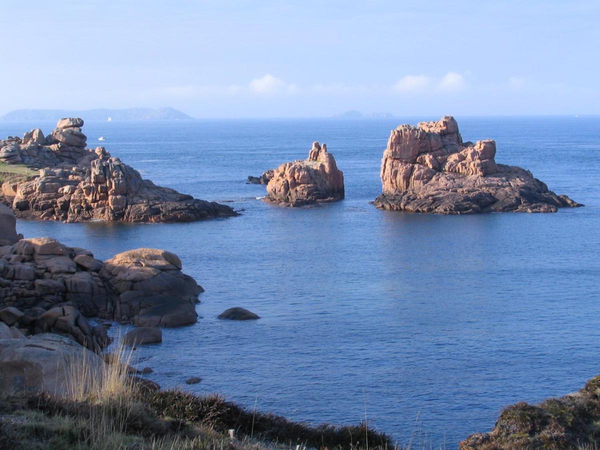 En Bretagne, Villa De 2 A 8 Pers , Meuble De Tourisme 3 Etoiles Nichee Dans Un Ecrin De Verdure A 2500M De La Plage Ploumilliau 外观 照片